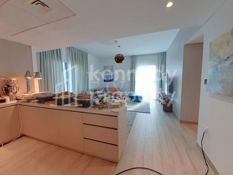 Nice Canal Views I Prime Location I Modern