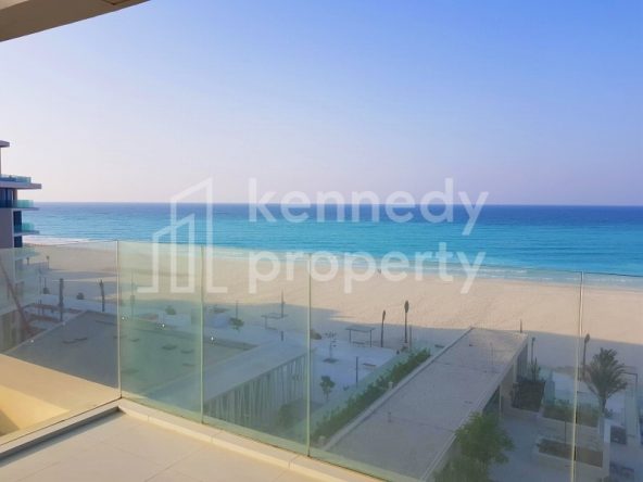 2 Bed Apartment  I Sea View  I Luxury Community