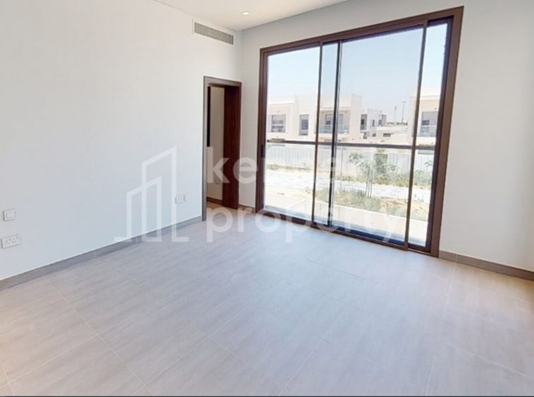 Gorgeous Villa I Brand New I Large Layout