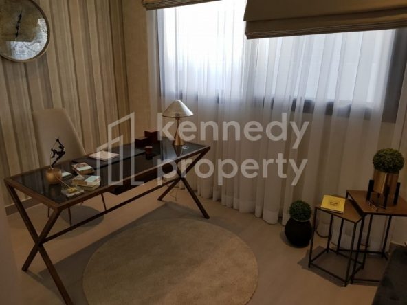 Contemporary | Single Row  | Huge Backyard