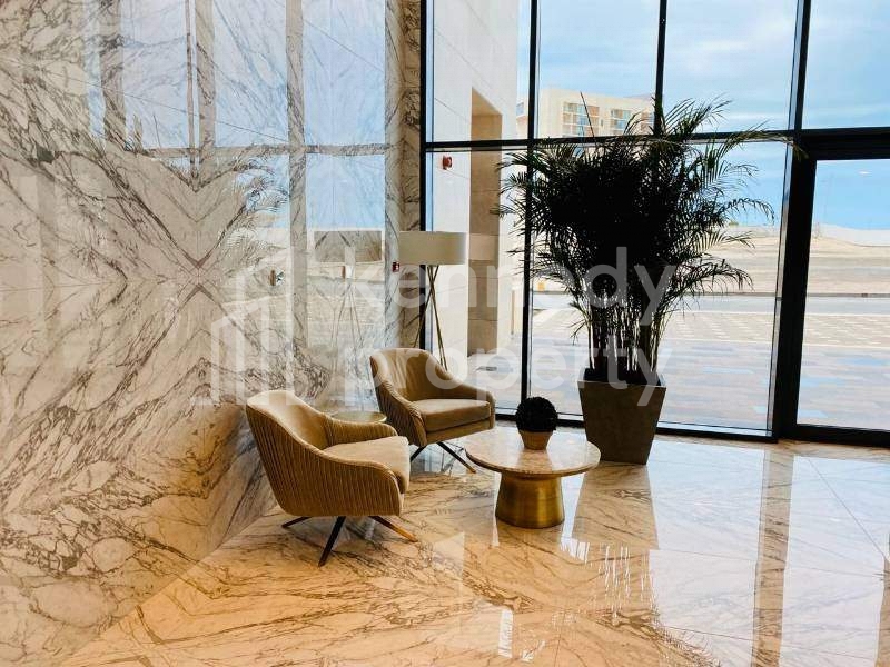 Community View I High Floor I Well Priced