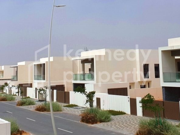 Brand New I Precinct 1 I Privacy & Luxury
