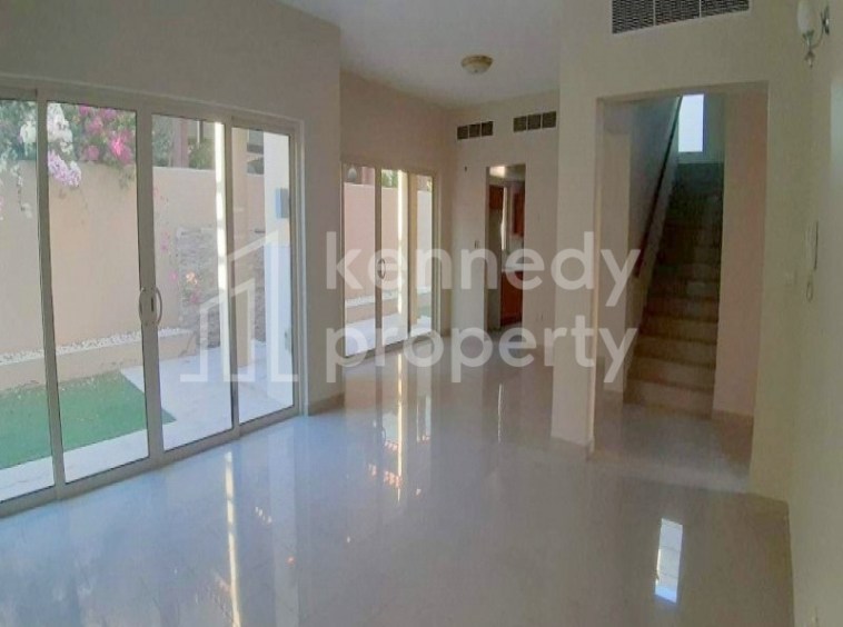 Corner Single Row | Near The Gate | Rented