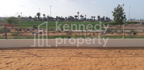 Golf View I Marble Decorated | Precinct 7