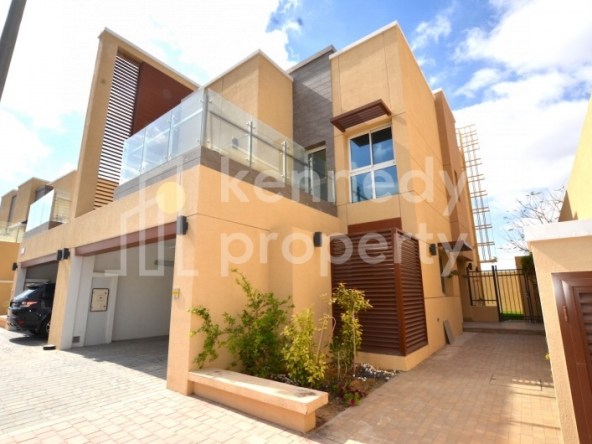 Single Row | Brilliant Condition | Next to Park