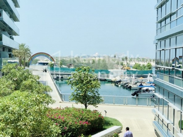 No Commission | Stunning View I Balcony