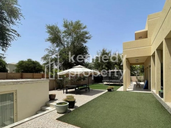 Immaculate Condition | Type 5 | Close to Pool