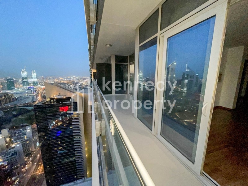 Spectacular Views I High Floor I Attractive Layout