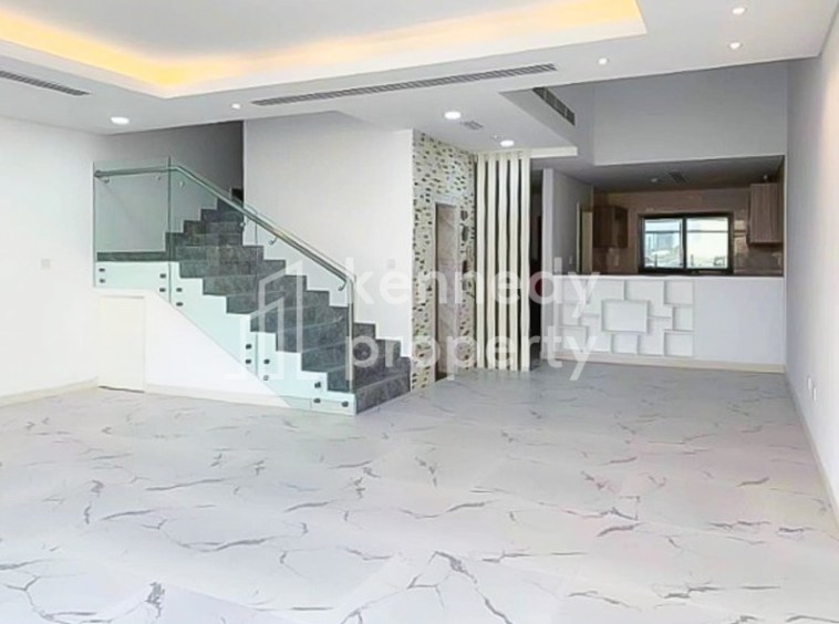 Modern Townhouse | Well Maintained | Maids Room