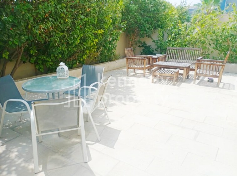 Corner Unit | Ready to Move In| Single Row