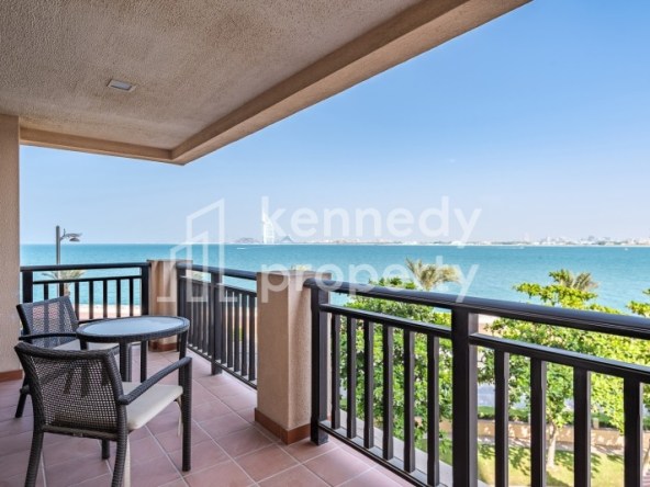 Stunning Sea View | Furnished | Vacant on Transfer