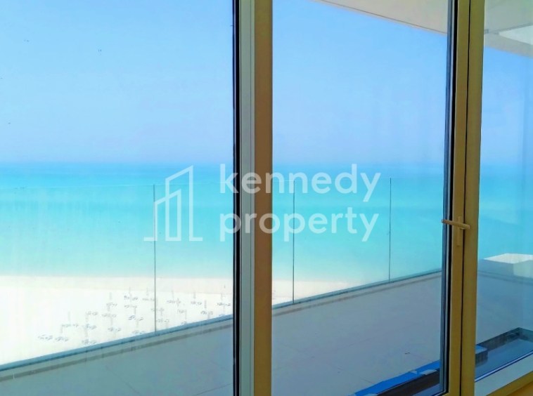 Full Sea View | Ready to Move In | Maids Room