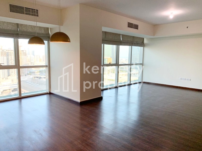 Stunning Sea Views I Well Maintained I High Floor