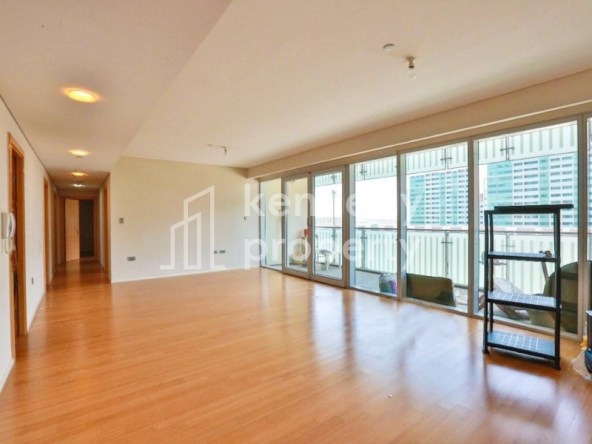 Stunning Canal View| Well Priced | Large Layout