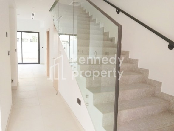 Two Weeks Free Stay | Single Row I Close to Gate