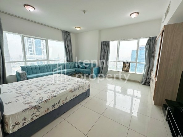 Golf Course View | High Floor | Prime Location