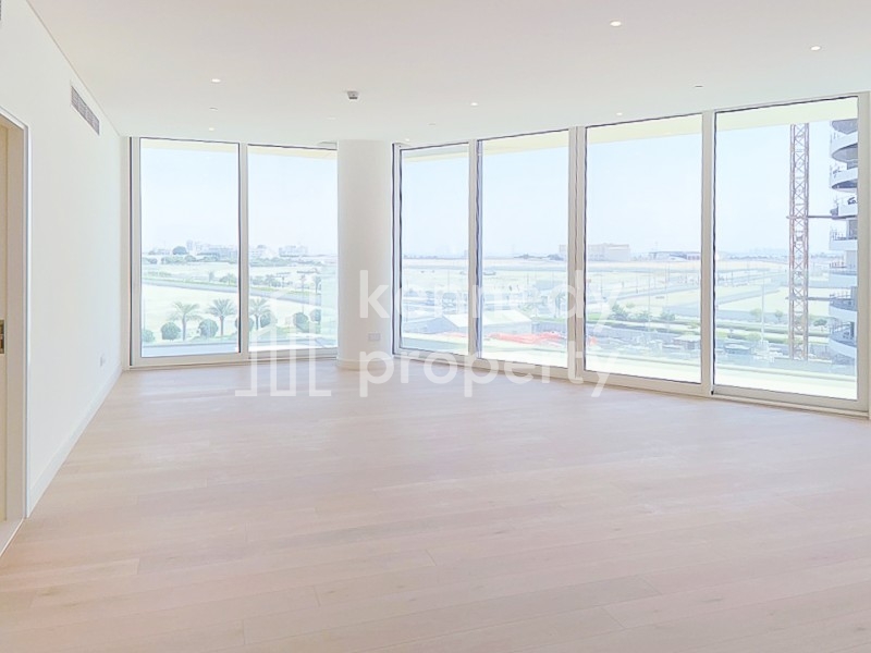 Best in Class I Sea View I Zero Service Fee