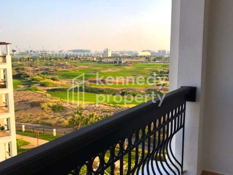 Genuine Resale | Waterfront Living | Near to Park