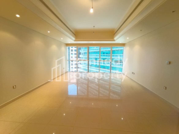 Chiller Free | Well-Maintained | Near To Corniche