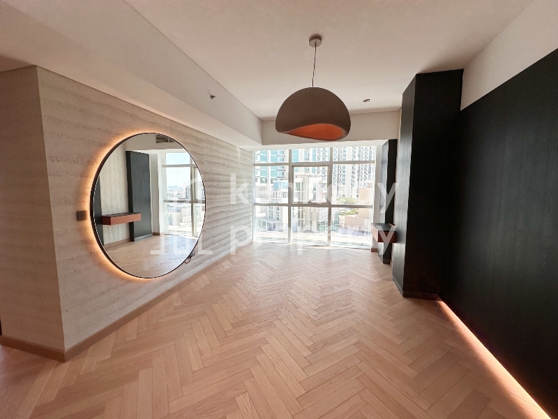 Vacant Now | Fully Upgraded | Large Layout