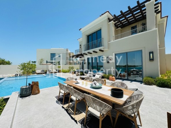 Glam Villa | Private Beach | Sea View