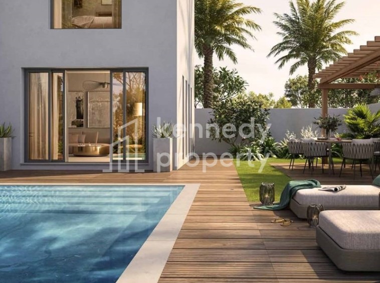 Genuine Resale | End Unit | Single Row | Pool