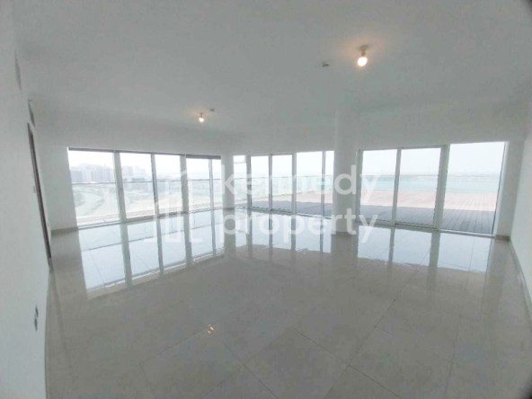 Spacious Terrace | Amazing Sea View | Maids Room